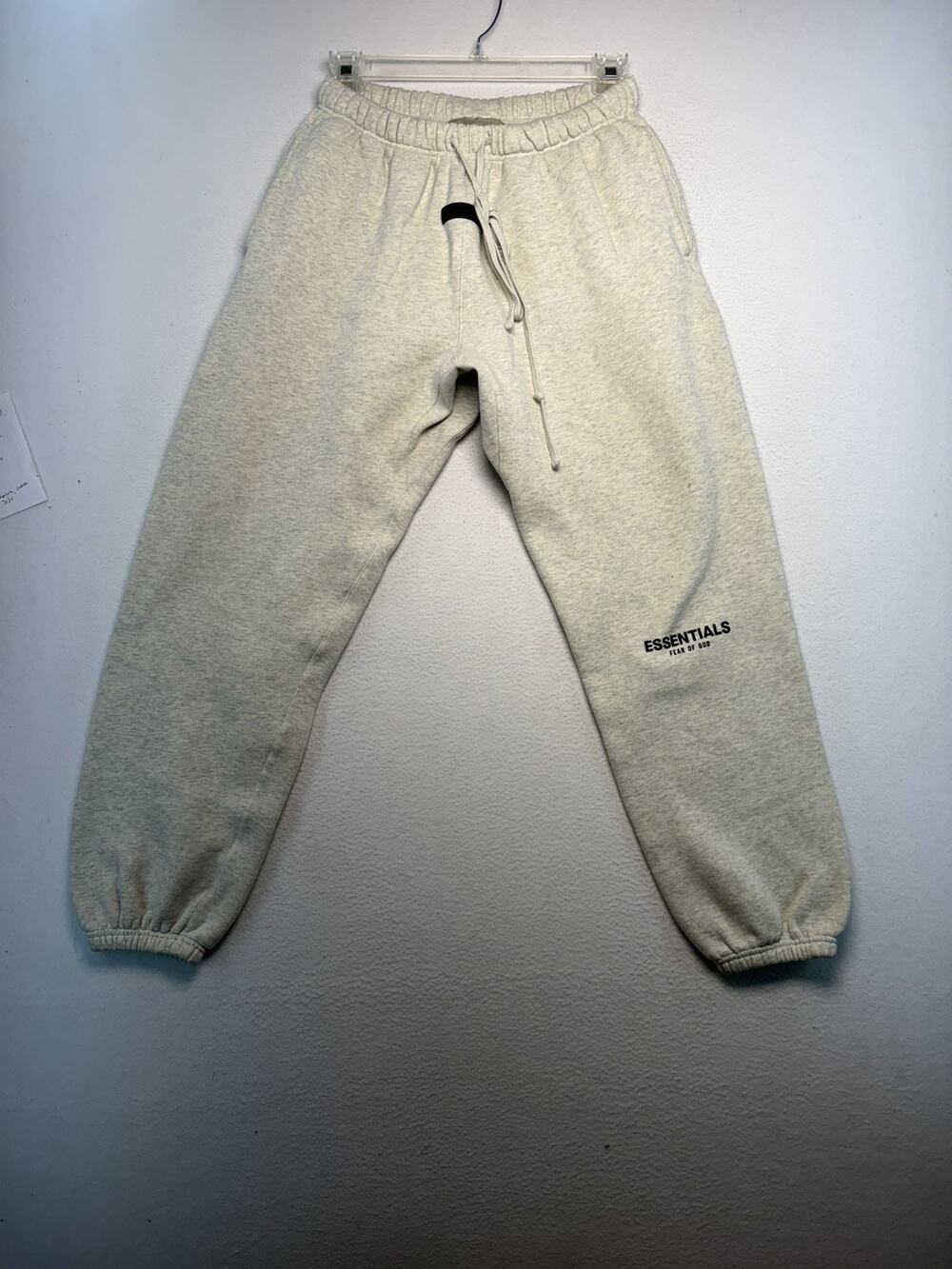 Fear of God Essentials Sweatpants Men’s XL Oatmeal Heather Gray Logo Fleece